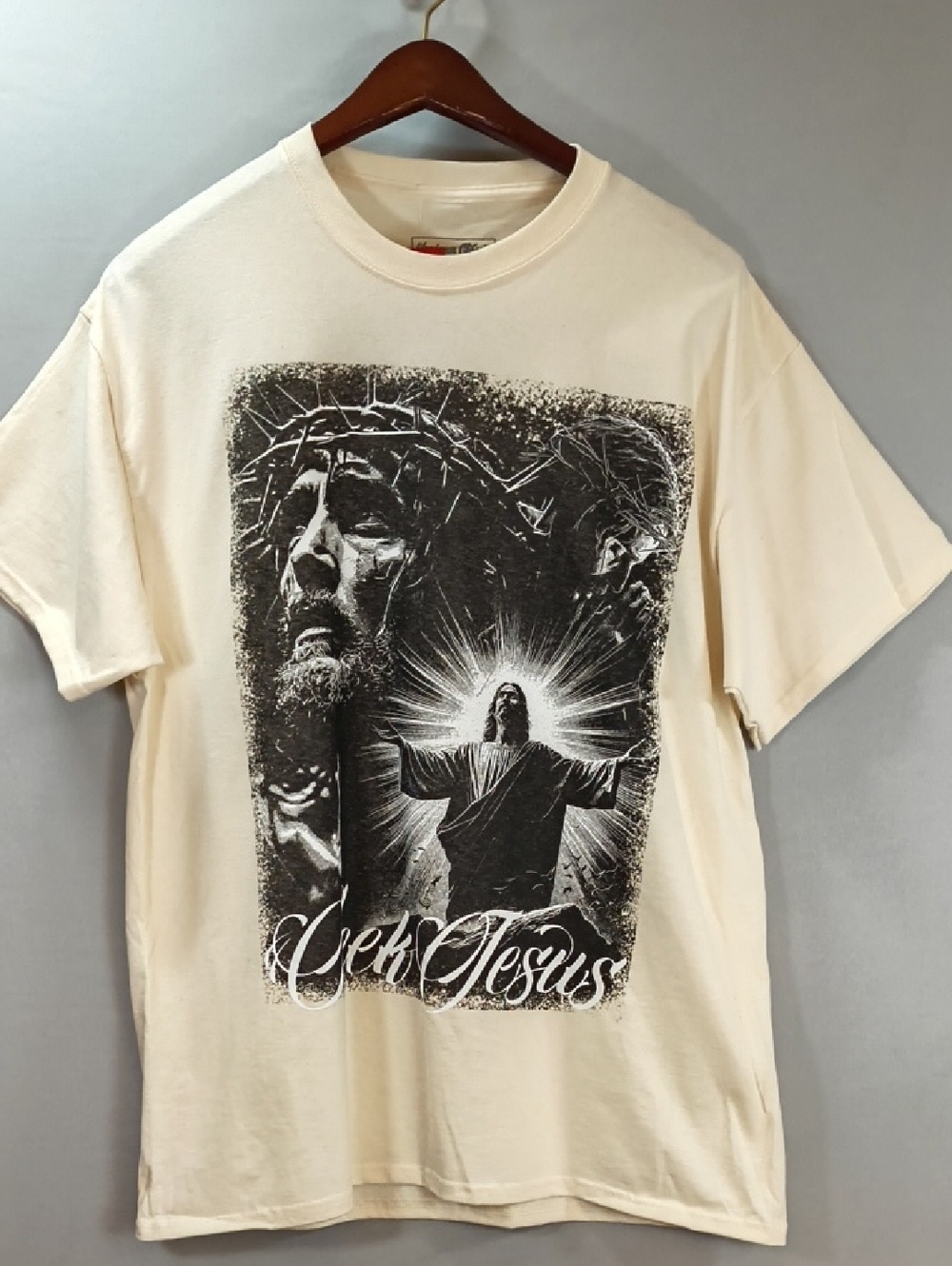 Headgear Classic Mens Jesus Graphic Tee - Cream Religious Shirt , NWT Size XL